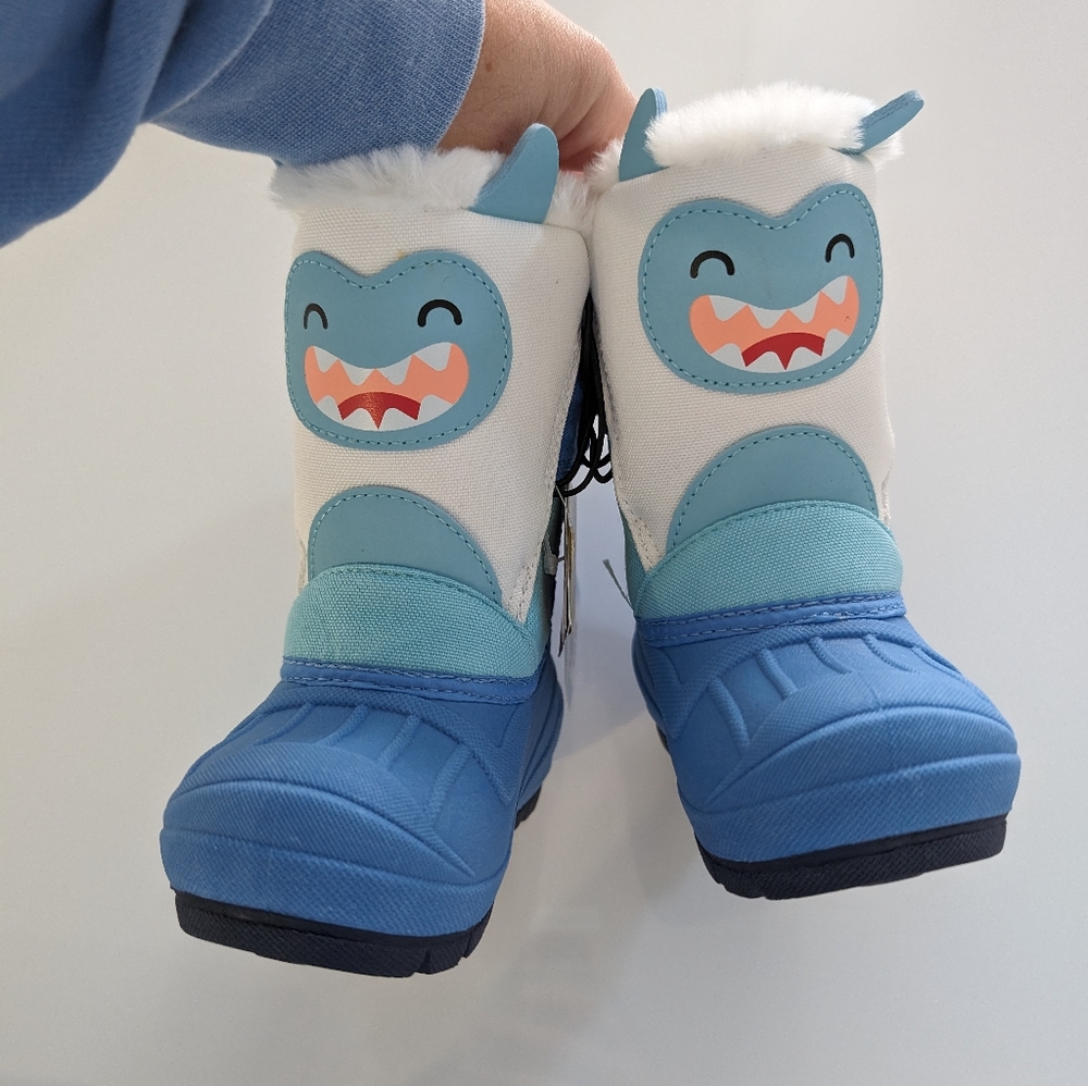 Yeti snow boots